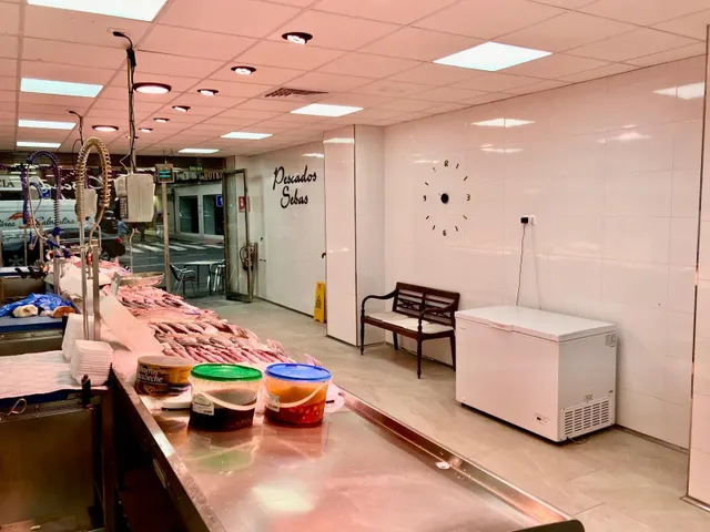 FANTÁSTICO LOCAL COMERCIAL EN MARIA AUXILIADORA JUNTO AVENIDA PORTUGAL — 4