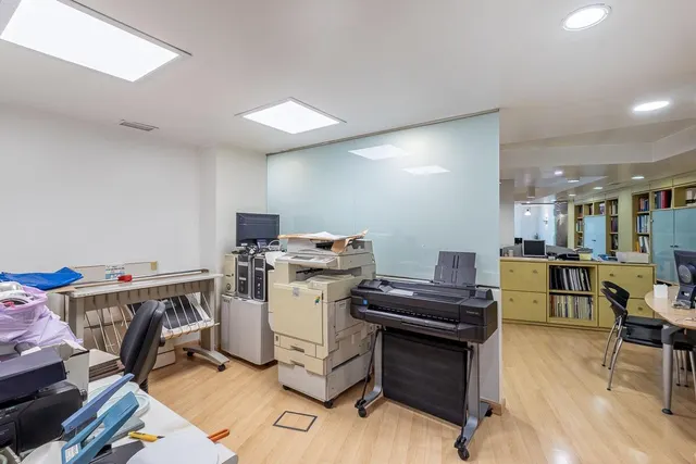 EXCLUSIVO INMUEBLE EN PLAZA DE CARRETAS, JUNTO AL EMBLEMÁTICO PASEO DEL SALÓN — 17