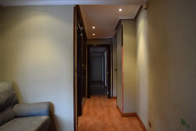 Piso Avenida Hermanos Menéndez Pidal — 14