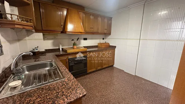 SE ALQUILA PISO SIN AMUEBLAR EN EL CENTRO DE ASPE — 8