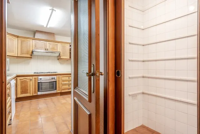 chalet independiente con la mejor parcela en la prestigiosa  urbanización de el serrallo — 18