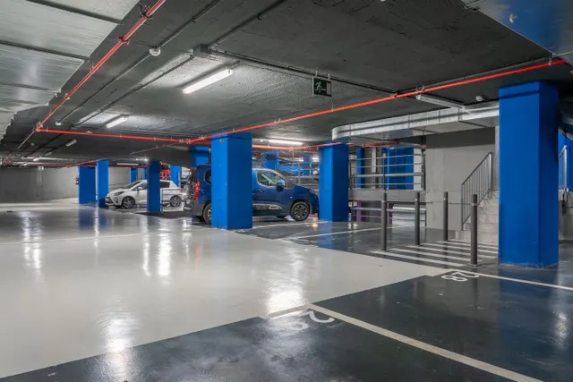 Parking 10m² en alquiler - Barcelona — 18