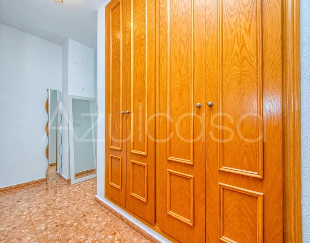 Ático en venta de 2 dormitorios y 2 baños en Gran Vía, Alicante — 31