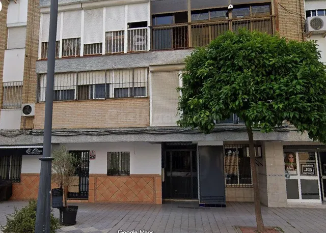 SE VENDE inmueble ALQUILADO en Dos Hermanas