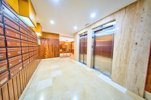 Piso Alminares del Genil, pisazo de 195 m2 con piscina, sauna y gimnasio — 6