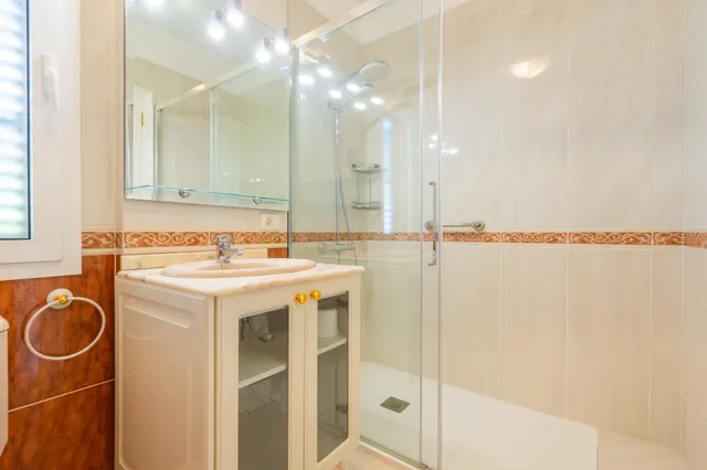 VIVIENDA INDEPENDIENTE EN BCO HONDO — 26