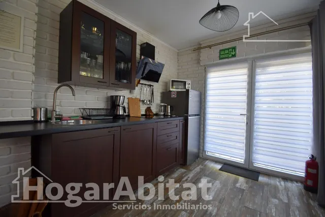 ¡chalet totalmente reformado con licencia turística! amplio con 4 viviendas independientes y piscina privada — 19