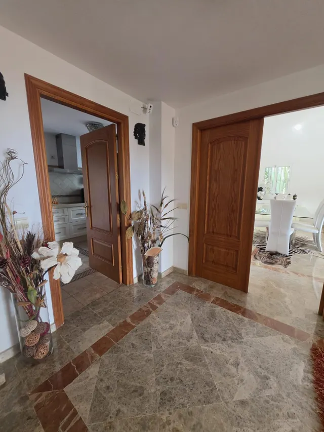 se vende chalet en casares golf — 28