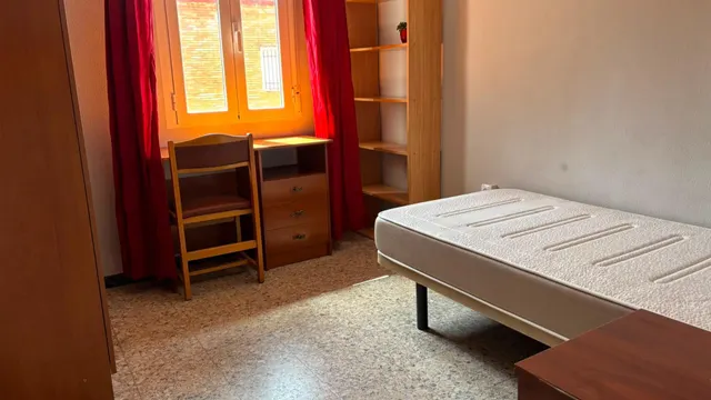 HABITACIÓN DE ALQUILER EN EL JUNCAL — 24