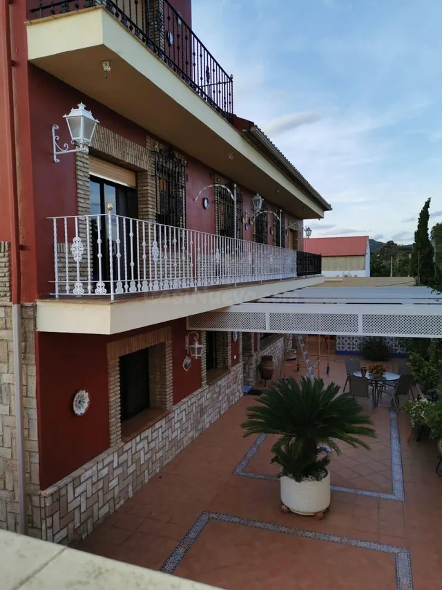 MAGNÍFICO CHALET CON DOS CASAS EN URB LA COLINA.CORDOBA — 5