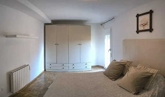Amplia Planta Baja en el Centro de Tortosa sin Comunidad — 8