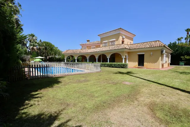 Villa 6 habitaciones 527m² en alquiler - Sotogrande Costa - foto 2