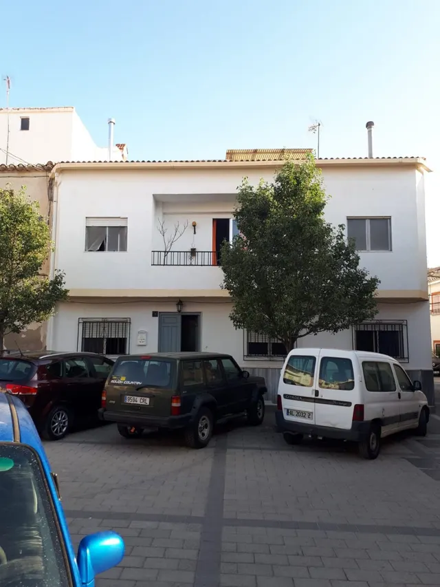 BONITA CASA FAMILIAR EN BAYARQUE. ALMERÍA. — 2