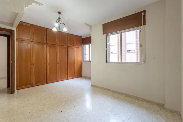 Espacio, luz y comodidad en una vivienda con grandes posibilidades en zona Alcampo — 14