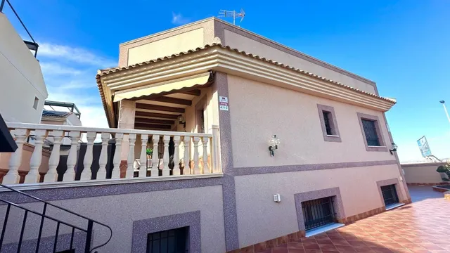 Casa 4 habitaciones 260m² en venta - La siesta — 7