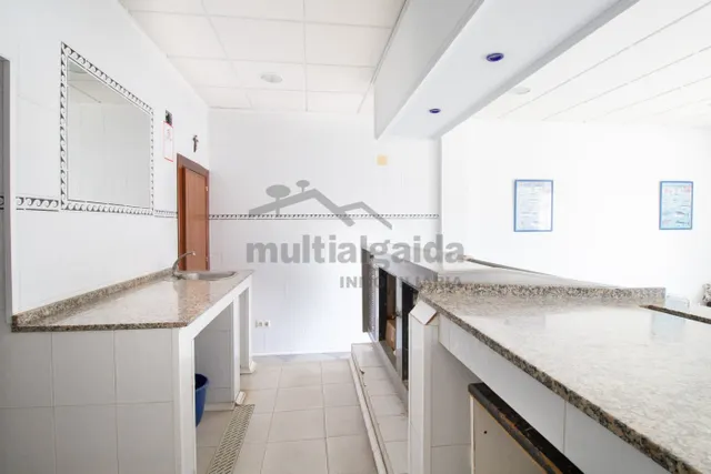 LOCAL COMERCIAL EN MONTEOLIVETE — 6
