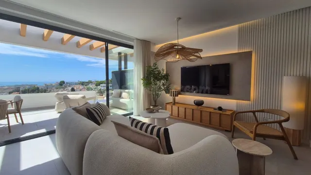 Ático de diseño con gran solárium y vistas al mar en Montema - foto 3
