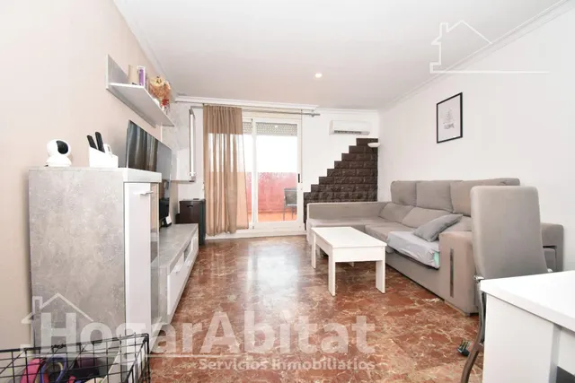 ¡Vistas panorámicas! Ático amplio y sofisticado con terraza  - foto 2