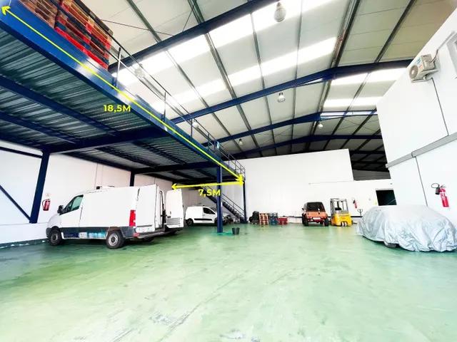 SE VENDE  Nave Industrial en Dúrcal con Instalaciones Completas y Cámara Frigorífica — 32