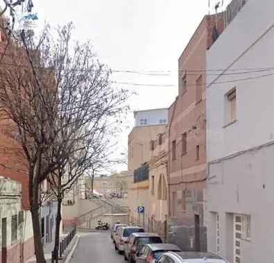 Venta Piso en Santa Coloma de Gramenet (Barcelona)