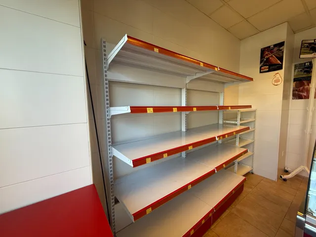 Local comercial en venta en la chana – equipado, a pie de calle y listo para empezar — 8