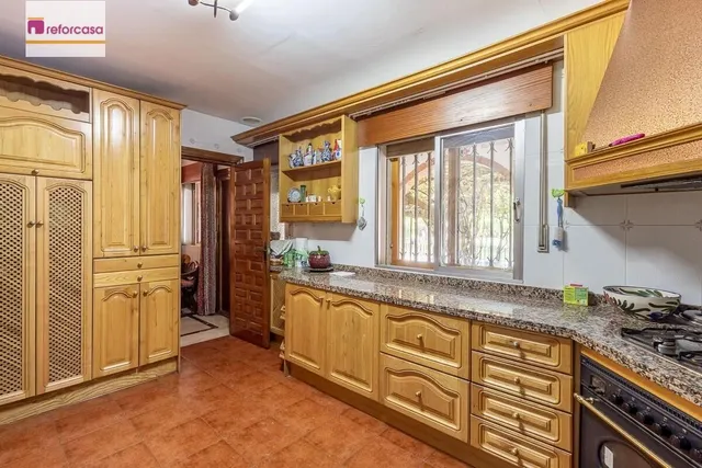 Espectacular Chalet en Ogijares - Ideal para Familias — 27