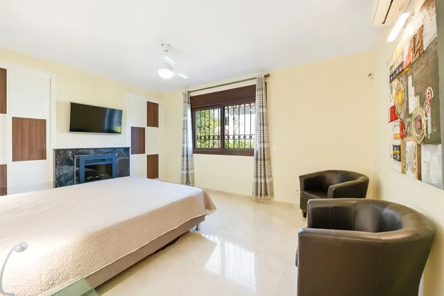 Chalet 5 habitaciones 337m² en venta - Costa Del Sol — 14