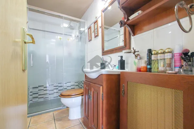 VIVIENDA EN FINCA SEMINUEVA CON PISCINA. AMPLIO BALCÓN Y VISTAS DESPEJADAS. — 8