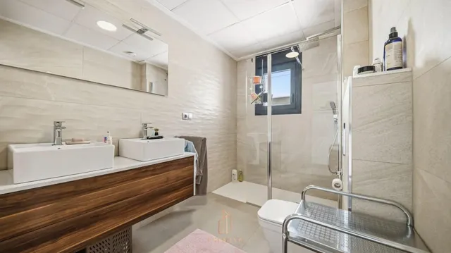 Villa moderna en esquina en Daya Vieja — 23