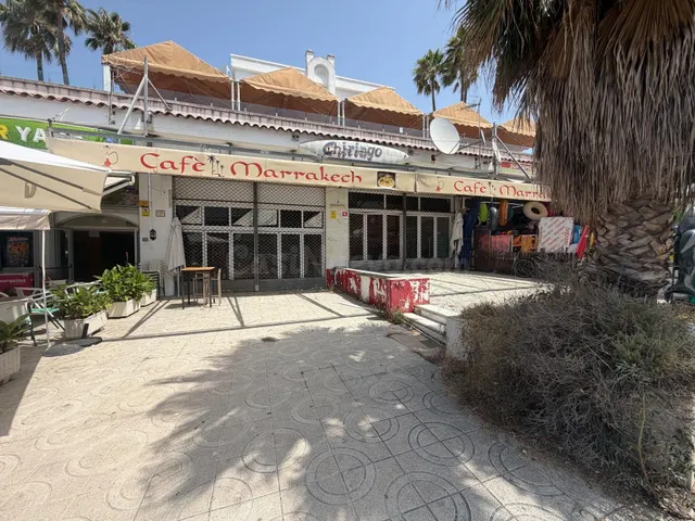 Dos locales comerciales contiguos con terraza en una ubicaci - foto 4