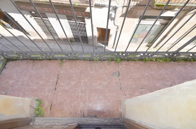Urbis te ofrece un estupendo edificio en venta en todo el centro de Ciudad Rodrigo, Salamanca. — 35
