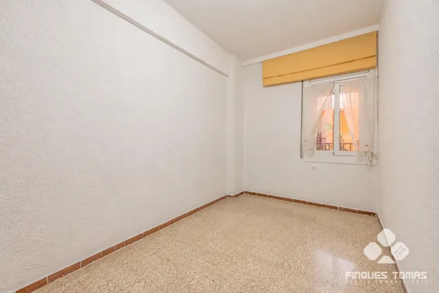 Piso con balcón en Segur de Calafell — 14