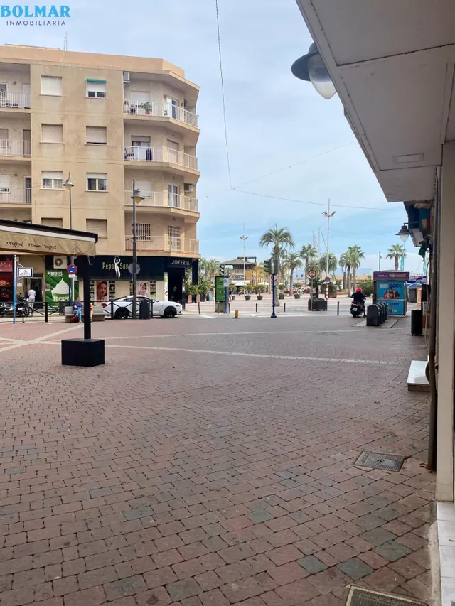PISO A 2 MINUTOS DE LA PLAYA DEL PASEO