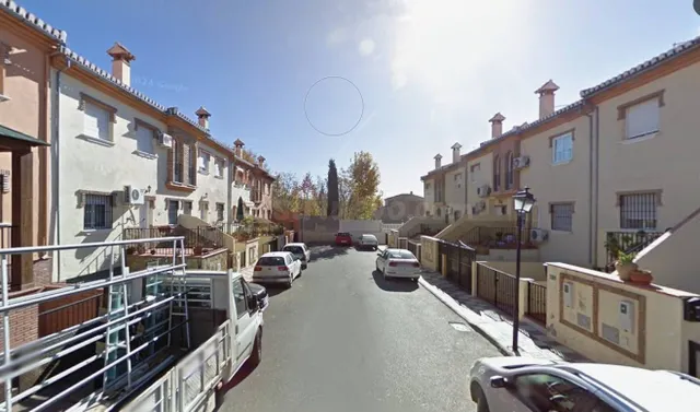 Venta adosado en Jun (Granada) — 2
