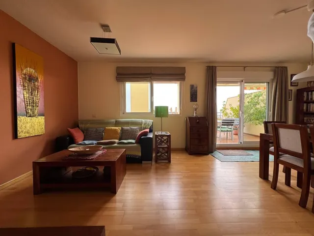 Ático Con Impresionantes Vistas Al Mar Y Cuatro Dormitorios En Torremolinos — 8