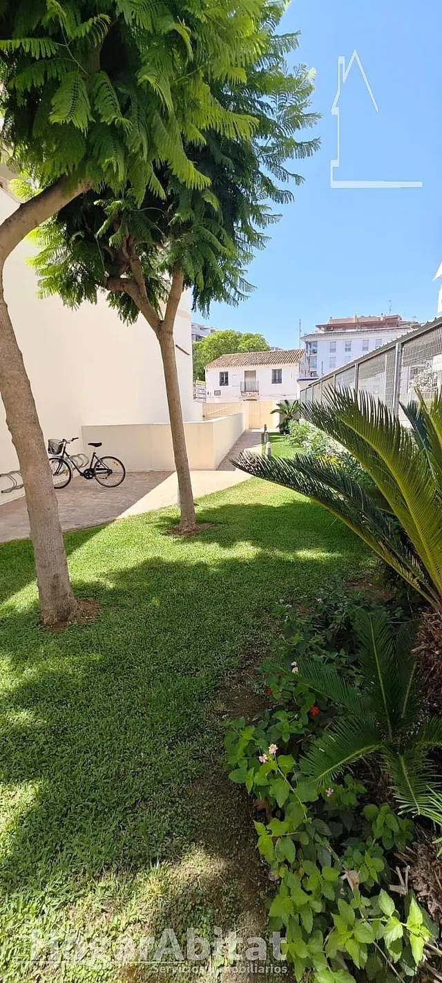 ¡JUNTO AL MAR! AMPLIO Y EXTERIOR EN RESIDENCIAL CON PISCINA, TERRAZA Y GARAJE — 24