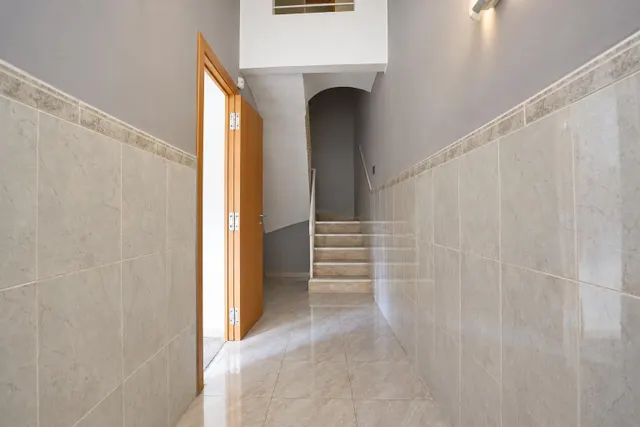 Casa en Reus con garaje para 4 coches, terraza y barbacoa — 37