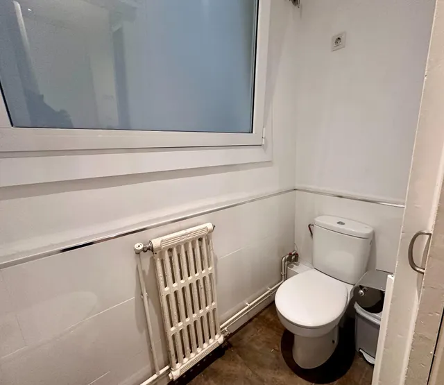Piso Señorial en Balmes con  Doble Orientación — 32