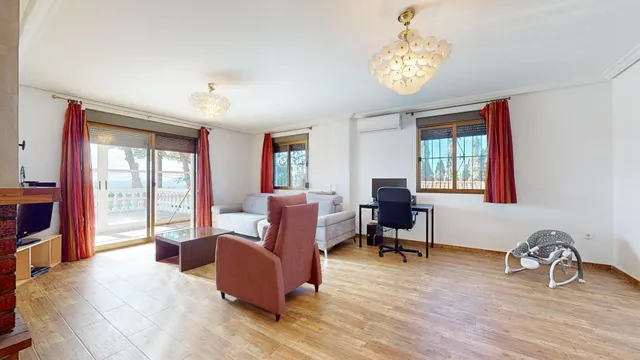 UNICA Y EXCLUSIVA VIVIENDA — 48