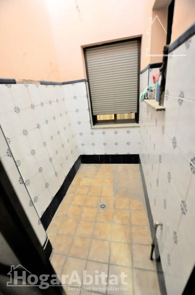 Casa amplia y luminosa con tres terrazas y gran garaje, en el centro — 15