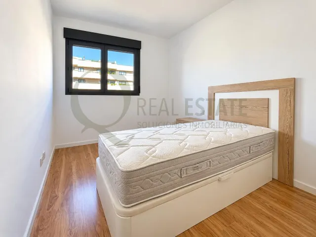 Exclusivo piso en alquiler de larga estancia en pau 5 – playa de san juan, Alicante | 3 dormitorios, piscina y urbanización privada — 11
