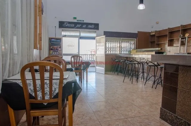 LOCAL COMERCIAL RESTAURANTE EN ARNEVA — 17