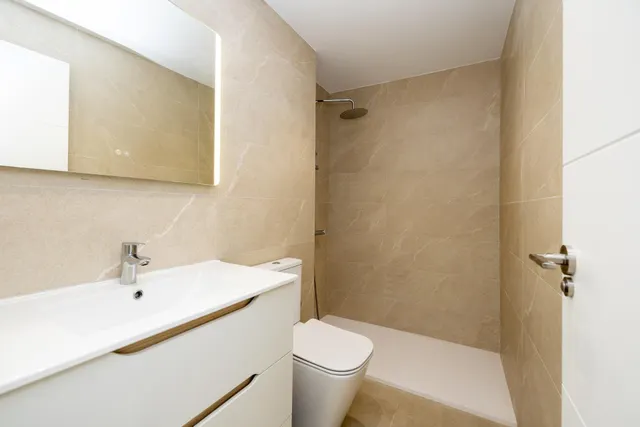 SE VENDE PISO EN GRANADA — 9