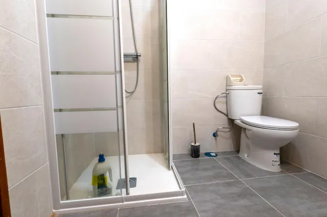 Edificio con balcones y terrazas en venta en Schamann — 19