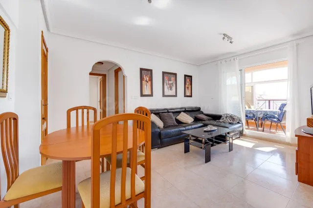 ENCANTADOR APARTAMENTO EN PLAYA FLAMENCA-ORIHUELA COSTA CON  - foto 4