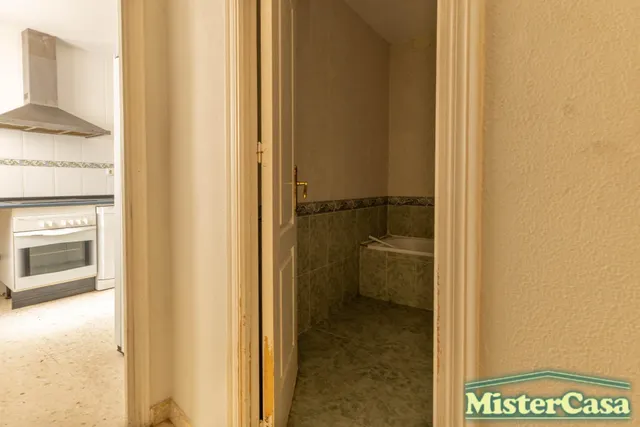 Piso Amplio en Pleno Barrio de Santiago 3 dormitorios y 2 baños — 10