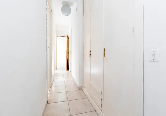 ☀️ Luz, balcón y ubicación: una oportunidad única en Acera de San Ildefonso — 18