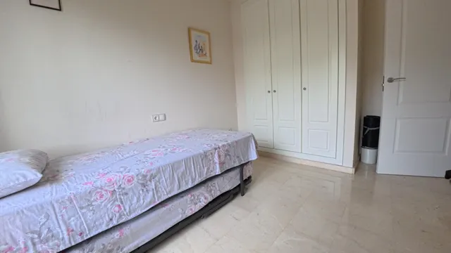 Apartamento de planta baja de esquina con 2 dormitorios con jardin y vistas parciales al mar — 19