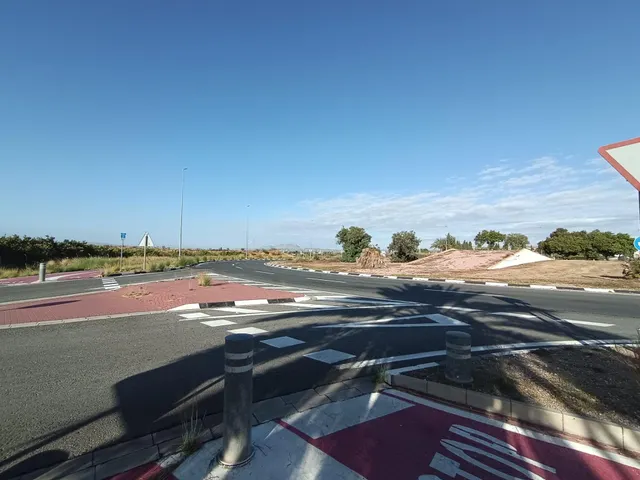 Parcela de 7.677 m2 fachada a carretera via parque Alicante - Elche — 9