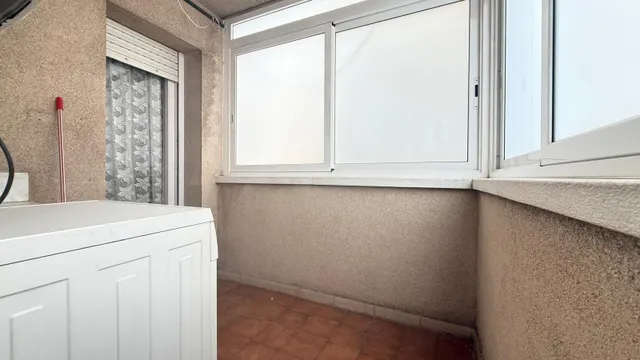 AMPLIO PISO CON TERRAZA — 29